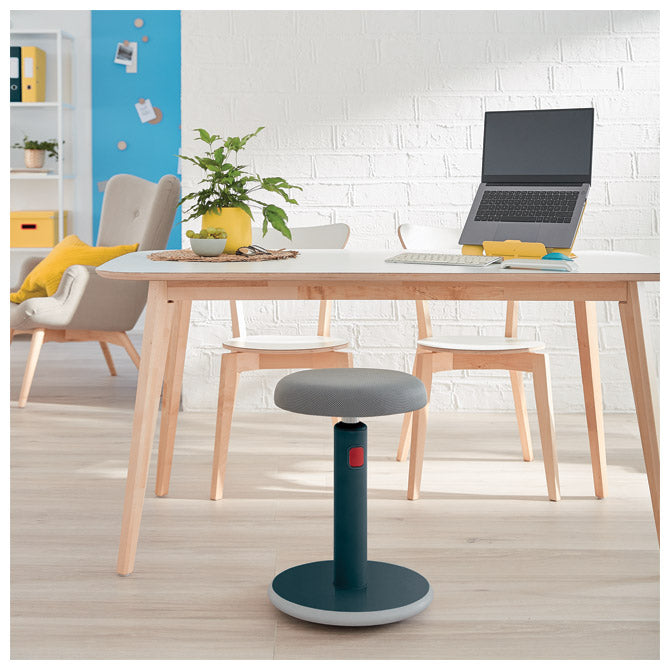 Ergonomski stol sit-stand 2v1 ergo cosy active leitz 65180089 siva