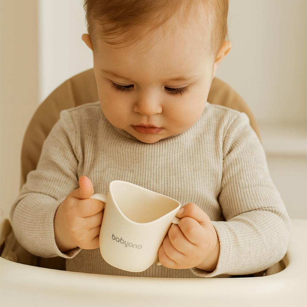 BabyOno Ergonomska čaša za trening FLOW 6 m+, bež