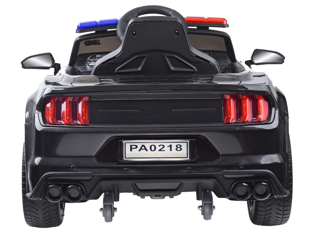 Policijski automobil AKU