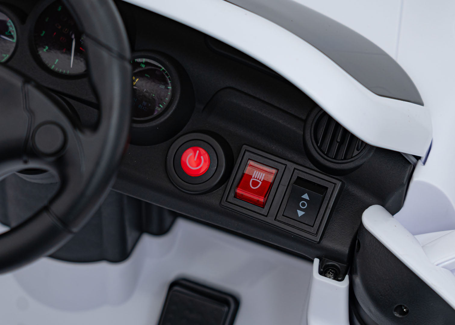 Licencirani auto na akumulator RUF CTR3 - bijeli