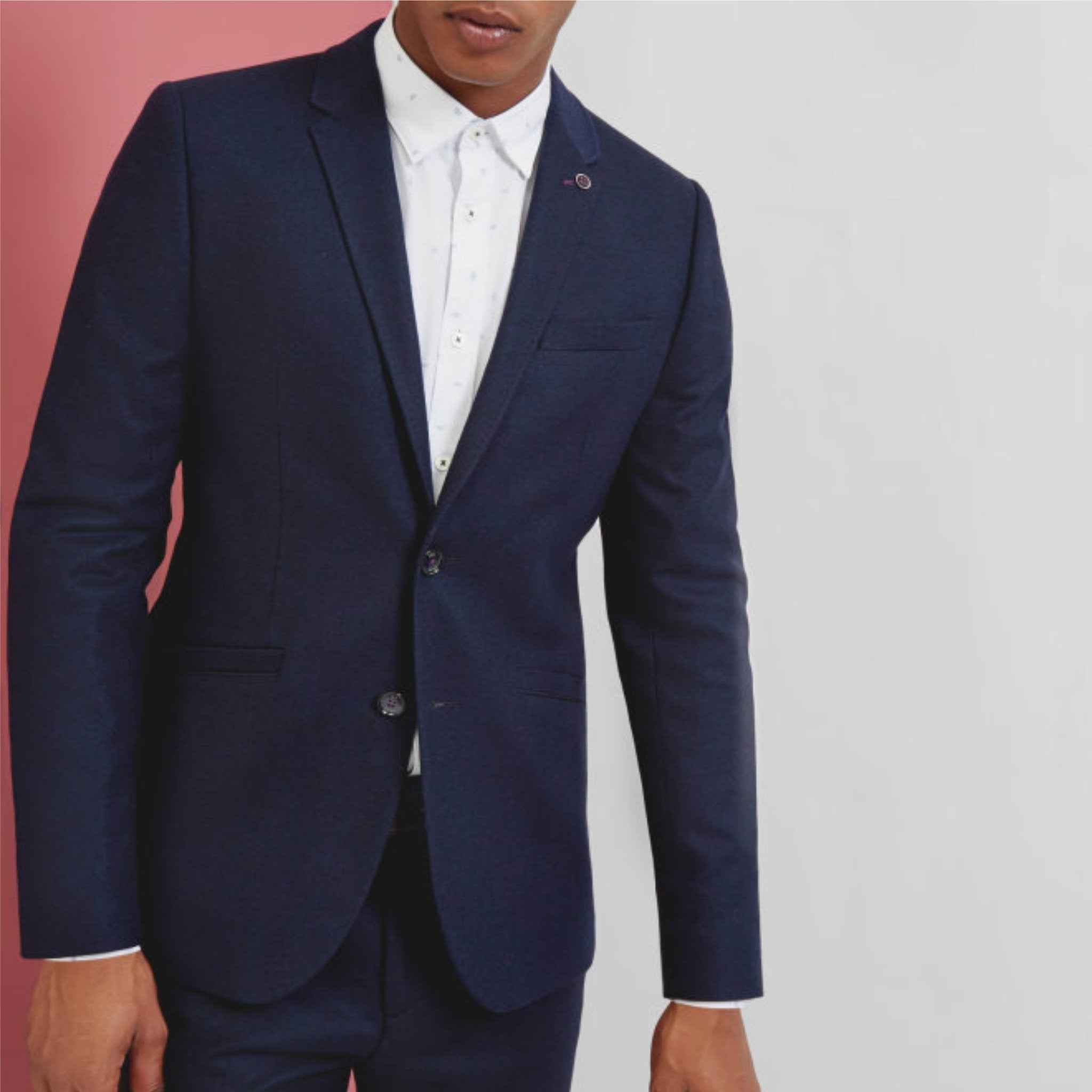 6848f24326e70829cfc6ee88_-ted-baker-3-m-48_1781775074959.jpg