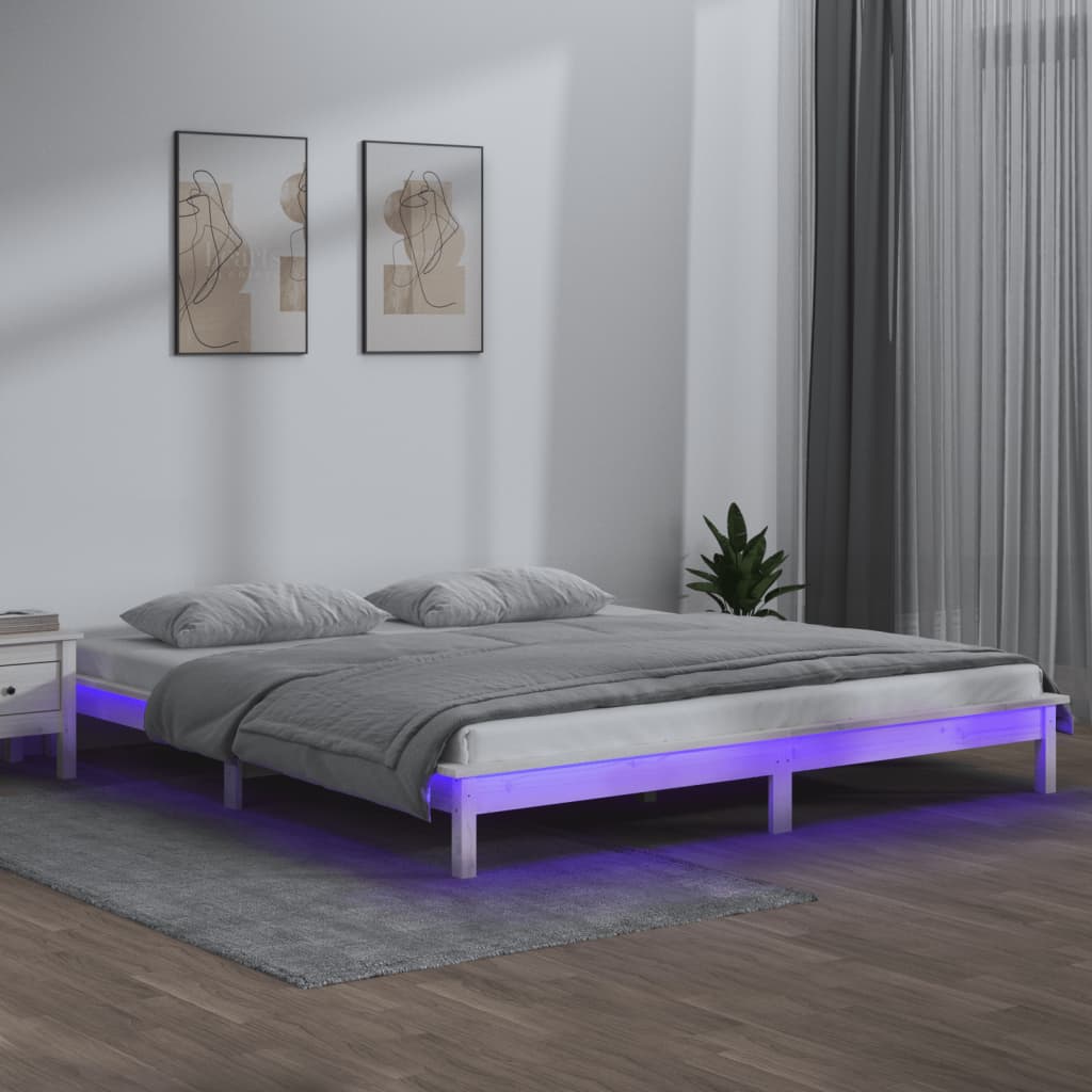 LED okvir kreveta bijeli 150 x 200 cm bračni od masivnog drva