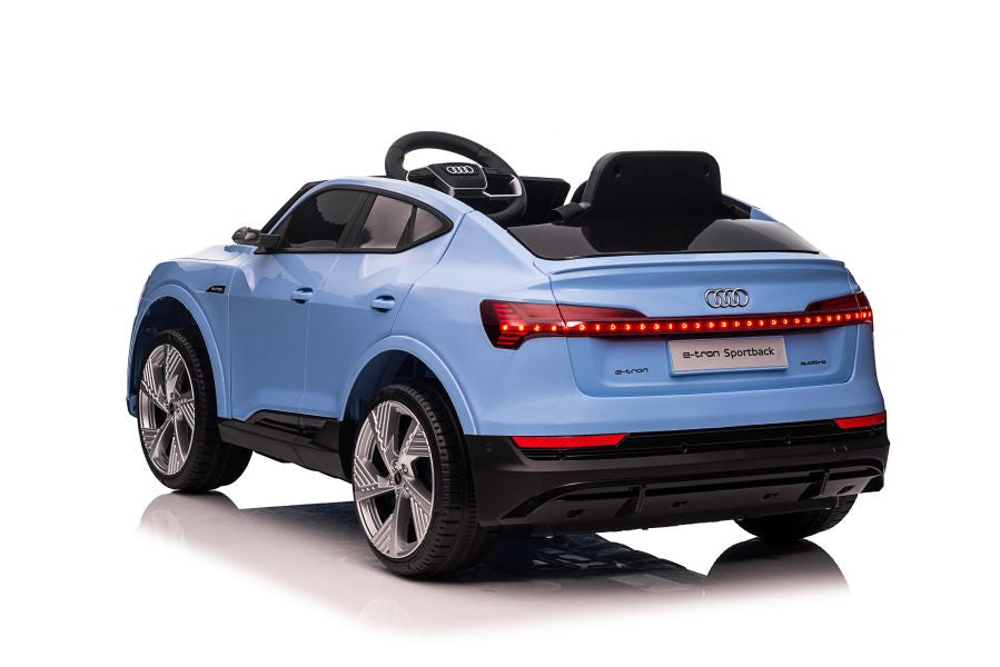Licencirani auto na akumulator Audi E- Tron QLS-6688 4x4 - svijetlo plavi