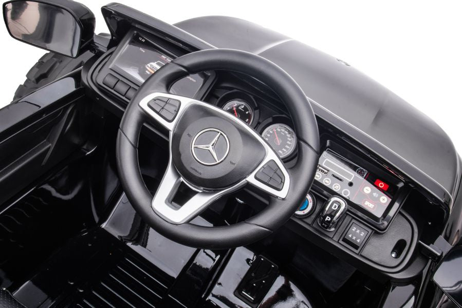 Licencirani auto na akumulator Mercedes DK-MT950 4x4 - crni