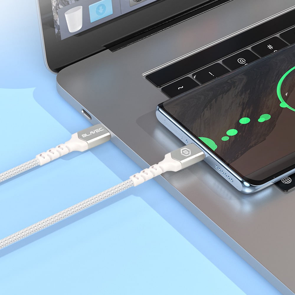 BLAVEC RAPTOR OPLETENI KABEL – TIP C NA TIP C – PD 100W 5A 2 METRA bijelo-srebrni